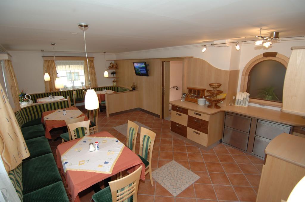 Gaestehaus Ingeborg Saalbach-Hinterglemm Bagian luar foto